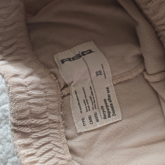 RSQ Velour Beige Sweatpants - Picture 4 of 10
